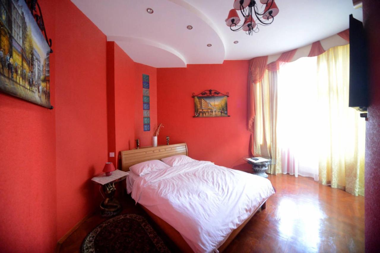 Chekhov Apartment Kiev Dış mekan fotoğraf