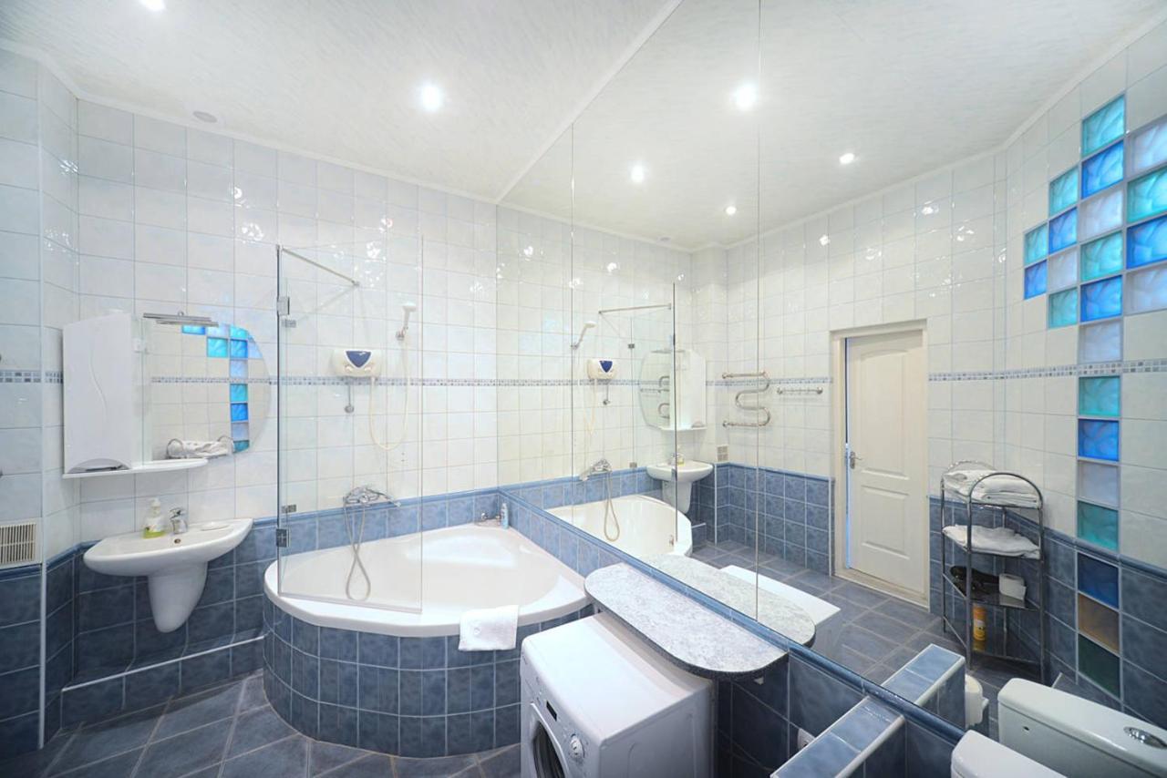 Chekhov Apartment Kiev Dış mekan fotoğraf